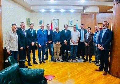 وفد «العدل» يزور نقابة الصحفيي...