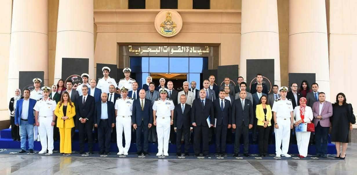 قائد القوات البحرية: نواصل تنفيذ خطط التطوير لتعزيز القدرات القتالية وتوطين التسليح والبناء البحري
