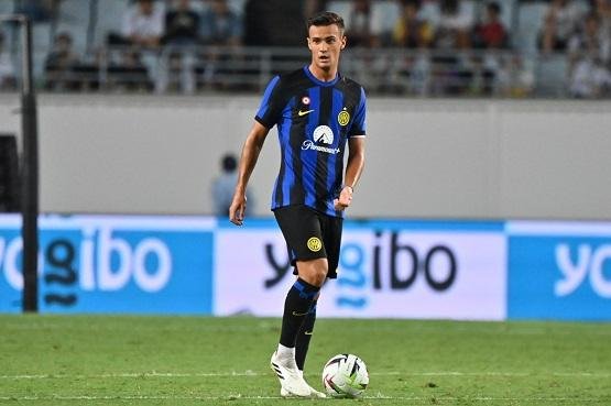 تقارير: إغراءات إنجليزية بـ 40 مليون يورو للاعب إنتر ميلان