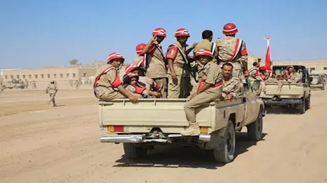 القوات اليمنية: استمرار العملية العسكرية بمحور باب المندب واستهداف منظومات حوثية بالجوف