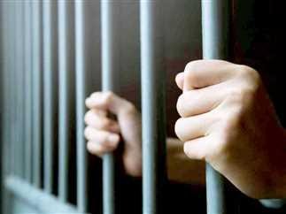 حبس 4 أشخاص لاتهامهم بالاعتداء على شاب بأسلحة بيضاء في أبو النمرس