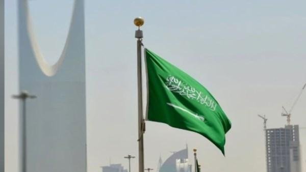 الدفاع الجوي السعودي يعترض صاروخًا باليستيًا باتجاه الطائف