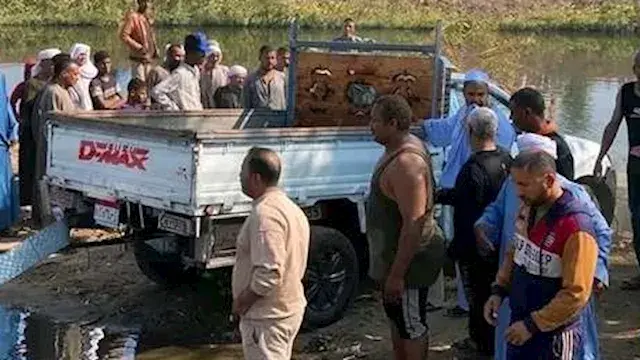 مصرع سائق متأثرًا بإصابته في حادث انقلاب سيارة بالأقصر