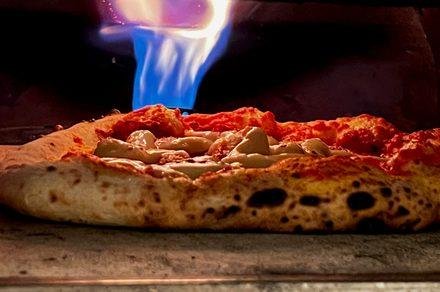 The robo pizza chefs aren’t do...