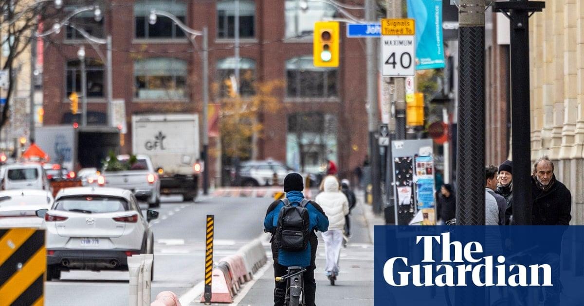 Ontario free to axe Toronto bi...