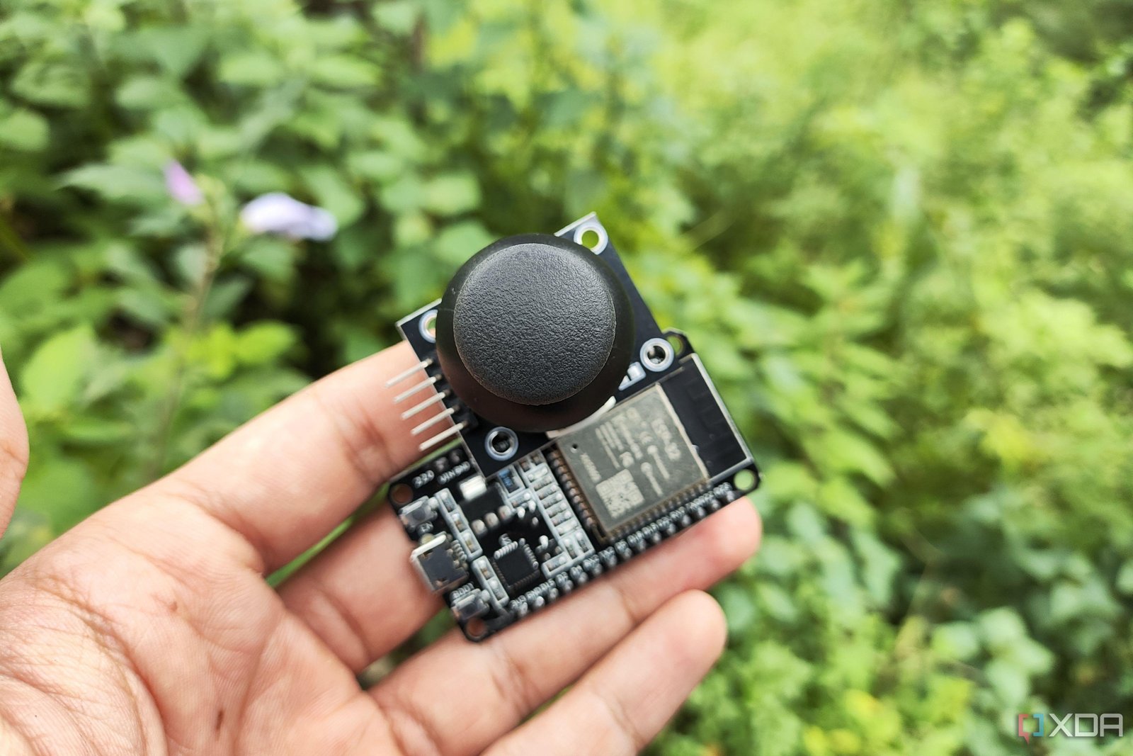 5 ESP32 projects that punch wa...