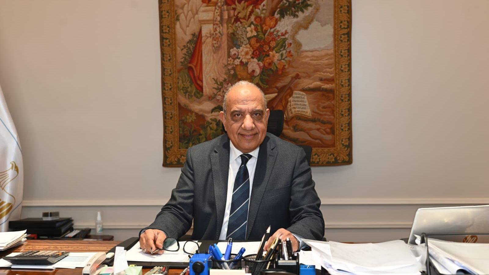 وزير الكهرباء يكشف تفاصيل التشابكات المالية مع البترول لأول مرة: الوزارة تسدد ما يزيد عن 20 مليار جنيه شهريًا