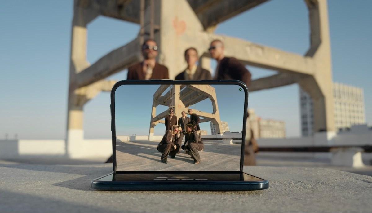 The hinge for Apple’s new fold...