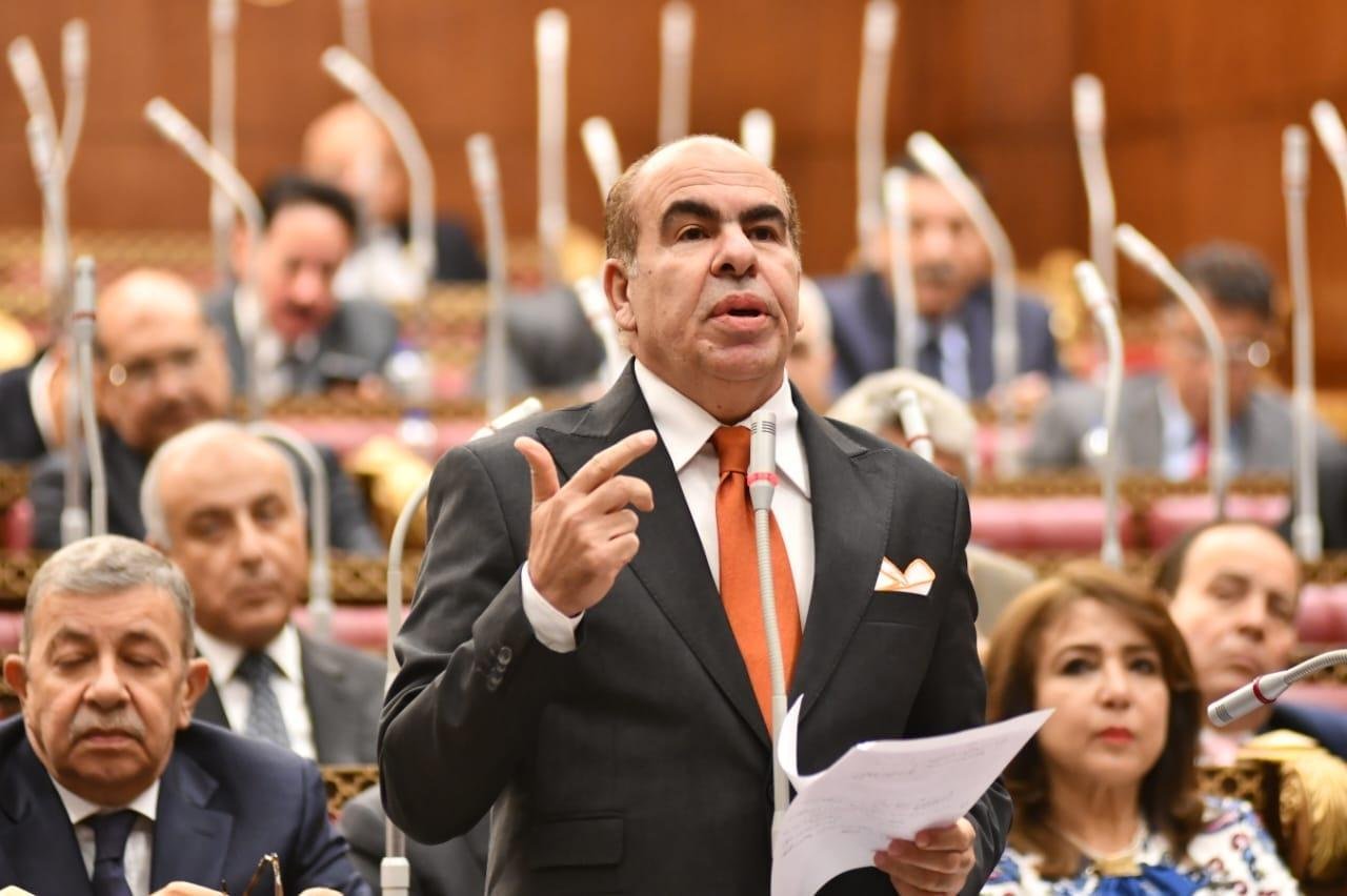 الهضيبي يقدم طلب إحاطة بشأن غموض معايير التقييم والمفاضلة بالدفعة الخامسة من مسابقة الـ30 ألف معلم
