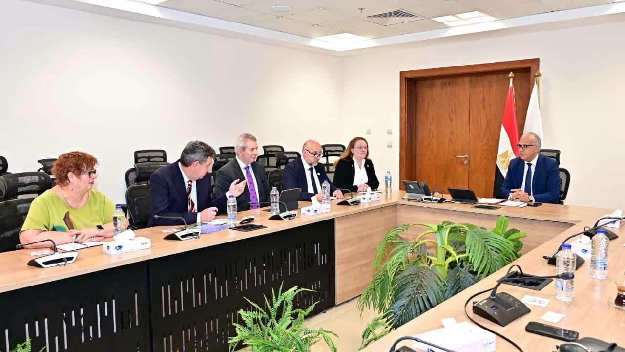 وزير الري: التكامل بين المياه والزراعة ضرورة لتعزيز الأمن الغذائي