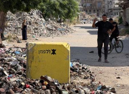 جيش الاحتلال يوسع نطاق الخط الأصفر شمال شرق دير البلح وسط غزة