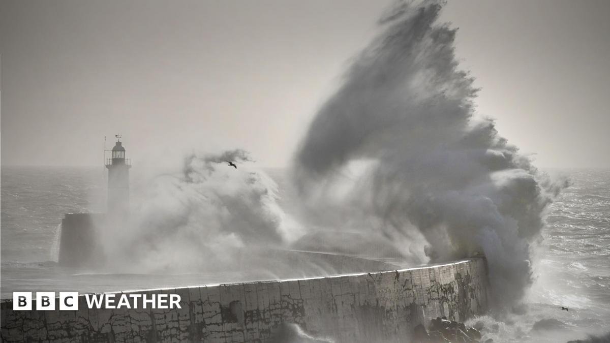 Stormy autumn, cold winter - h...