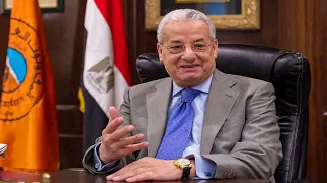 "بيلعب زي أبو تريكة".. المقاول...