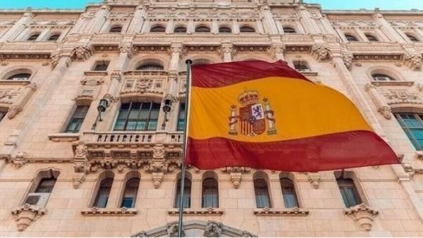 إسبانيا تتجه إلى انتخابات مبكرة في 29 نوفمبر بعد حل البرلمان