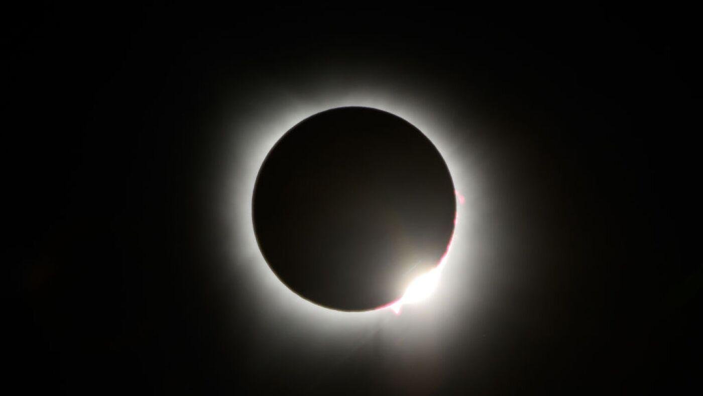 A solar eclipse happens this w...