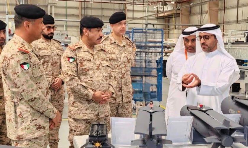 الكويت والإمارات تبحثان سبل تعزيز التعاون العسكري والدفاعي