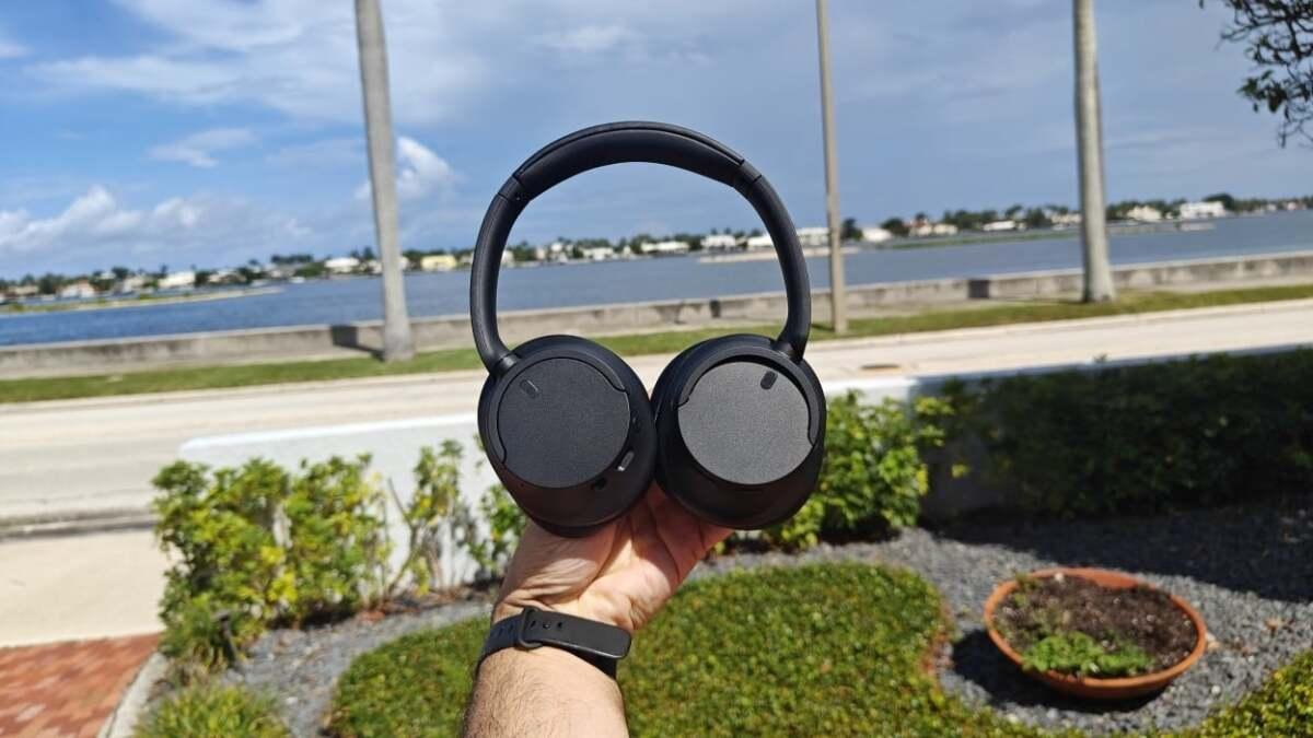 Sony just announced new headph...