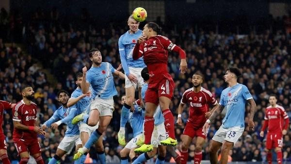 الدوري الإنجليزي يعود بمواجهات نارية.. ليفربول يستضيف مانشستر سيتي وسط عاصفة القضية المالية وصدام مرتقب بين يونايتد وتوتنهام