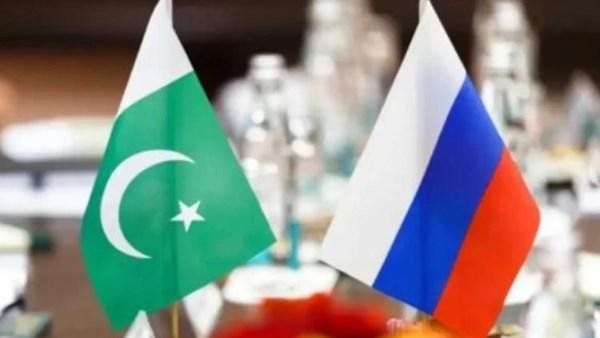 باكستان وروسيا تتفقان على صياغة معاهدة لتسليم المطلوبين