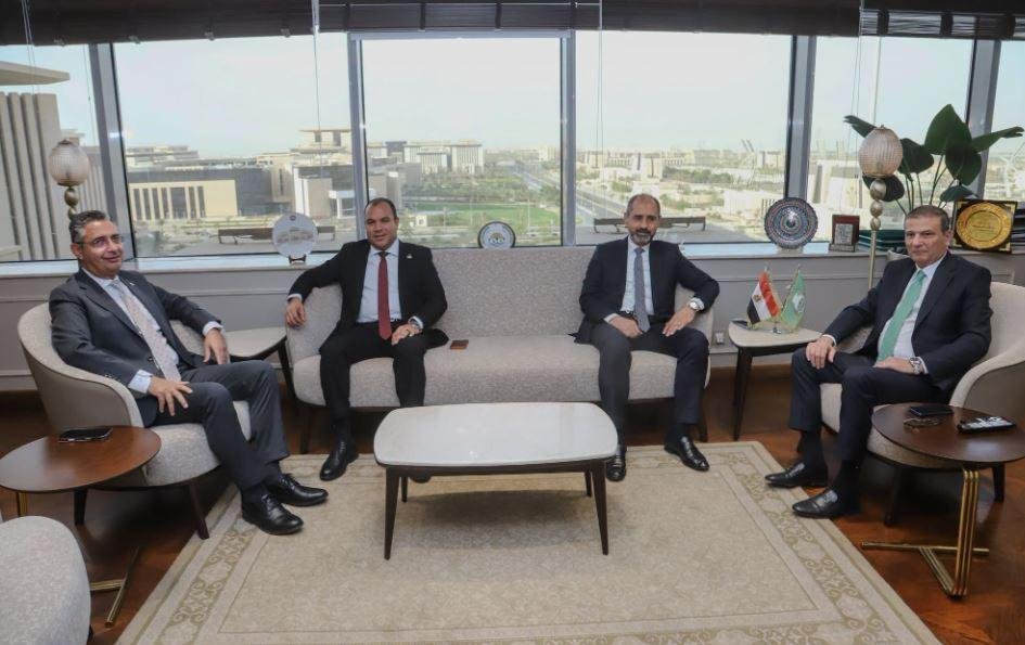 وزيرا الزراعة والتموين يبحثان تحديد أسعار عادلة لتوريد القمح والمحاصيل الاستراتيجية