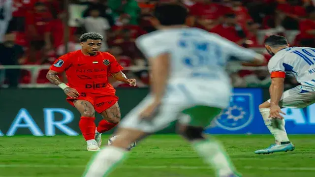 بصناعة بيزيرا.. شباب الأهلي يخ...