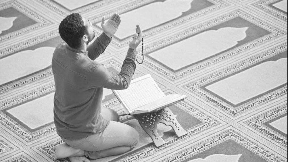 أذكار الصباح كما وردت عن النبي .. رددها الآن تكن في معية الله حتى المساء