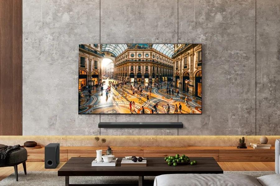 LG TV shown scanning LAN for t...