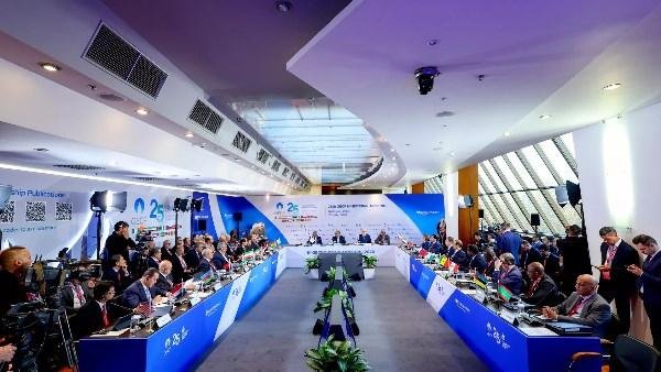اعتماد "إعلان موسكو" لمنتدى الدول المصدرة للغاز بروسيا