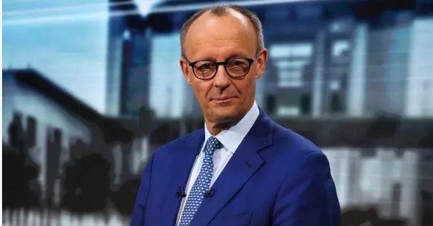 ميرتس يصل إلى كييف للتعهد بمزيد من الدعم العسكري لأوكرانيا
