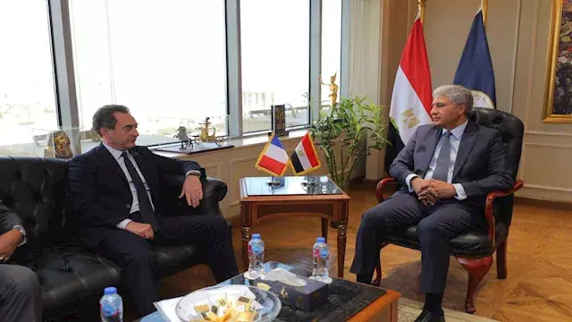 ⁠وزير السياحة والآثار يلتقي السفير الفرنسي بالقاهرة لبحث سبل تعزيز التعاون