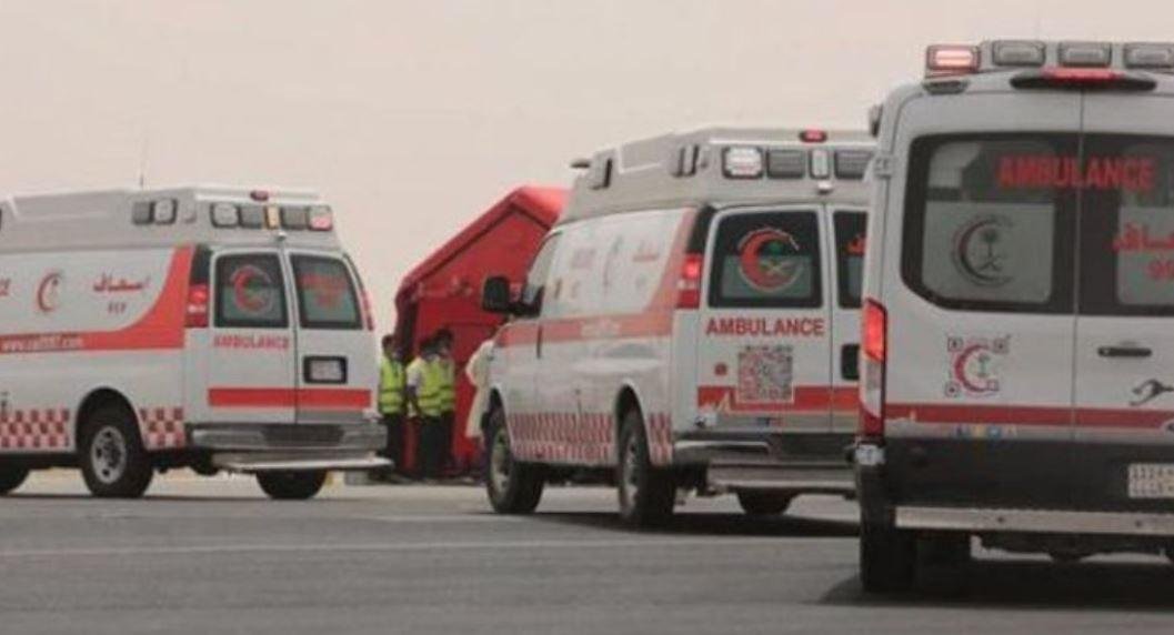 رويترز عن شهود: أكثر من 10 سيارات إسعاف متجهة إلى مطار الرياض