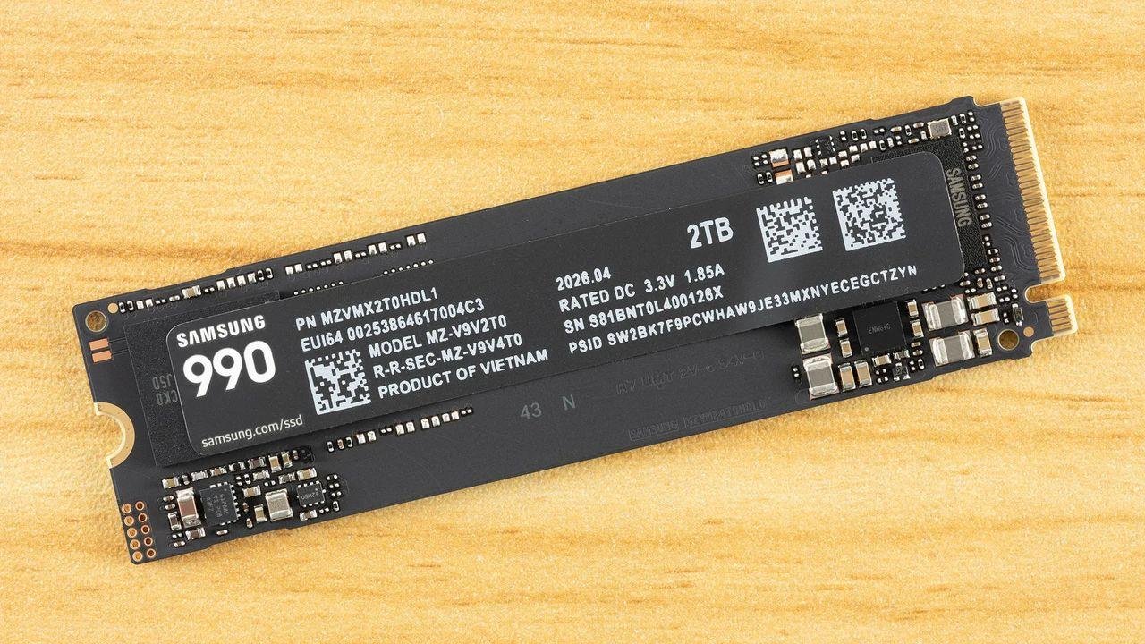 Samsung's new 2TB 990 SSD is 3...