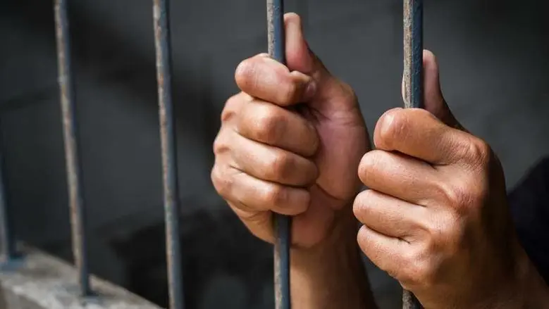 ضبط شخص بالغربية يدير صفحة لتر...