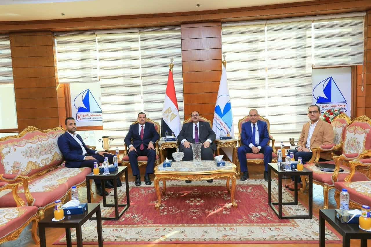وفد من بنك الاستثمار القومي يتفقد المشروعات الاستثمارية بجامعة كفر الشيخ