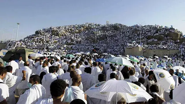 "الطلب على الحج متزايد".. السياحة تتحرك لزيادة أعداد التأشيرات