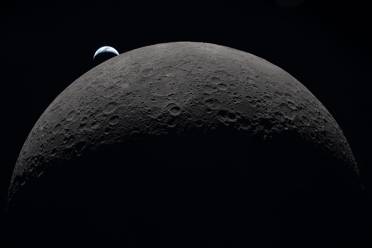 NASA’s LRO Images Falcon 9 Cra...