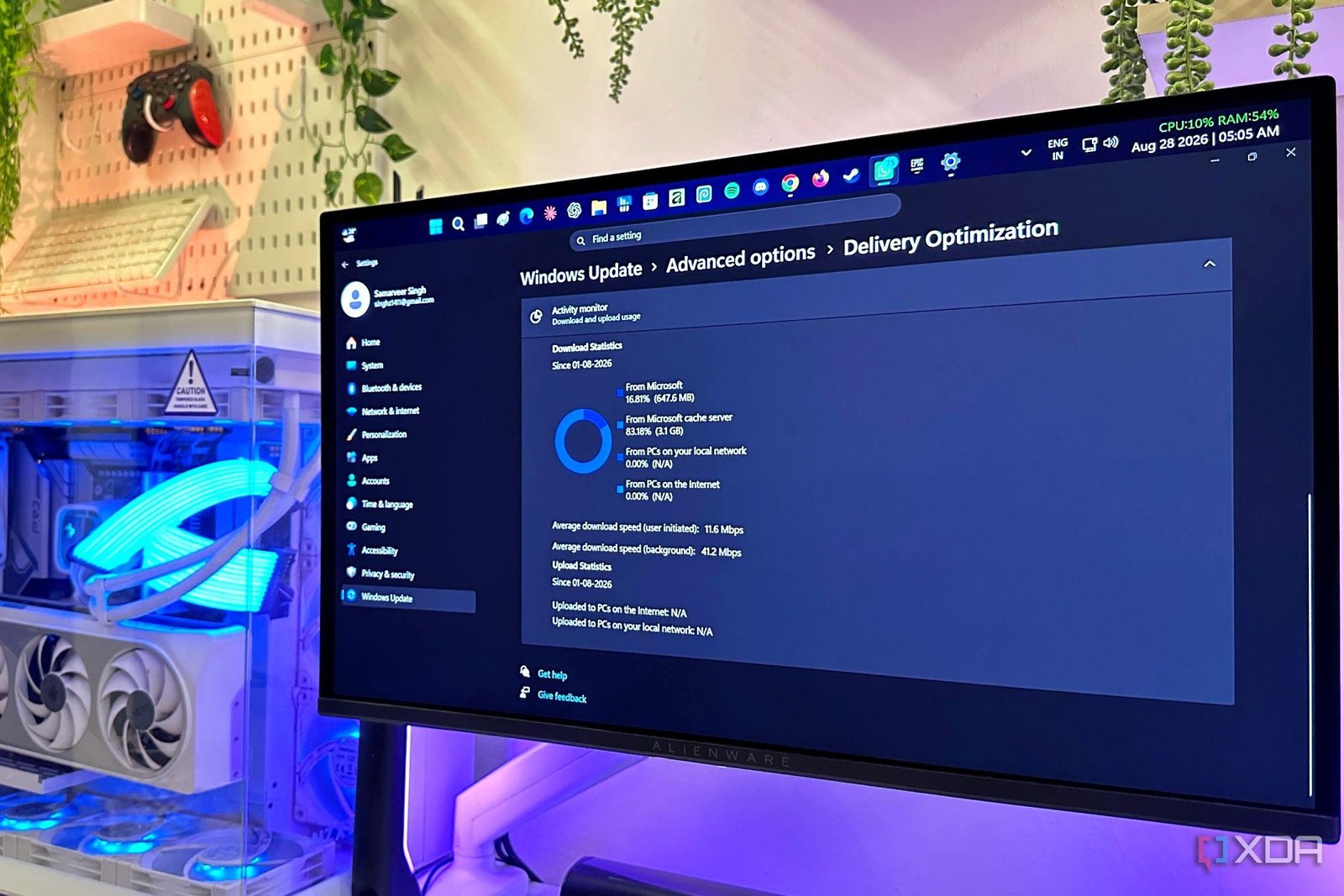 Your Windows 11 PC uploads you...