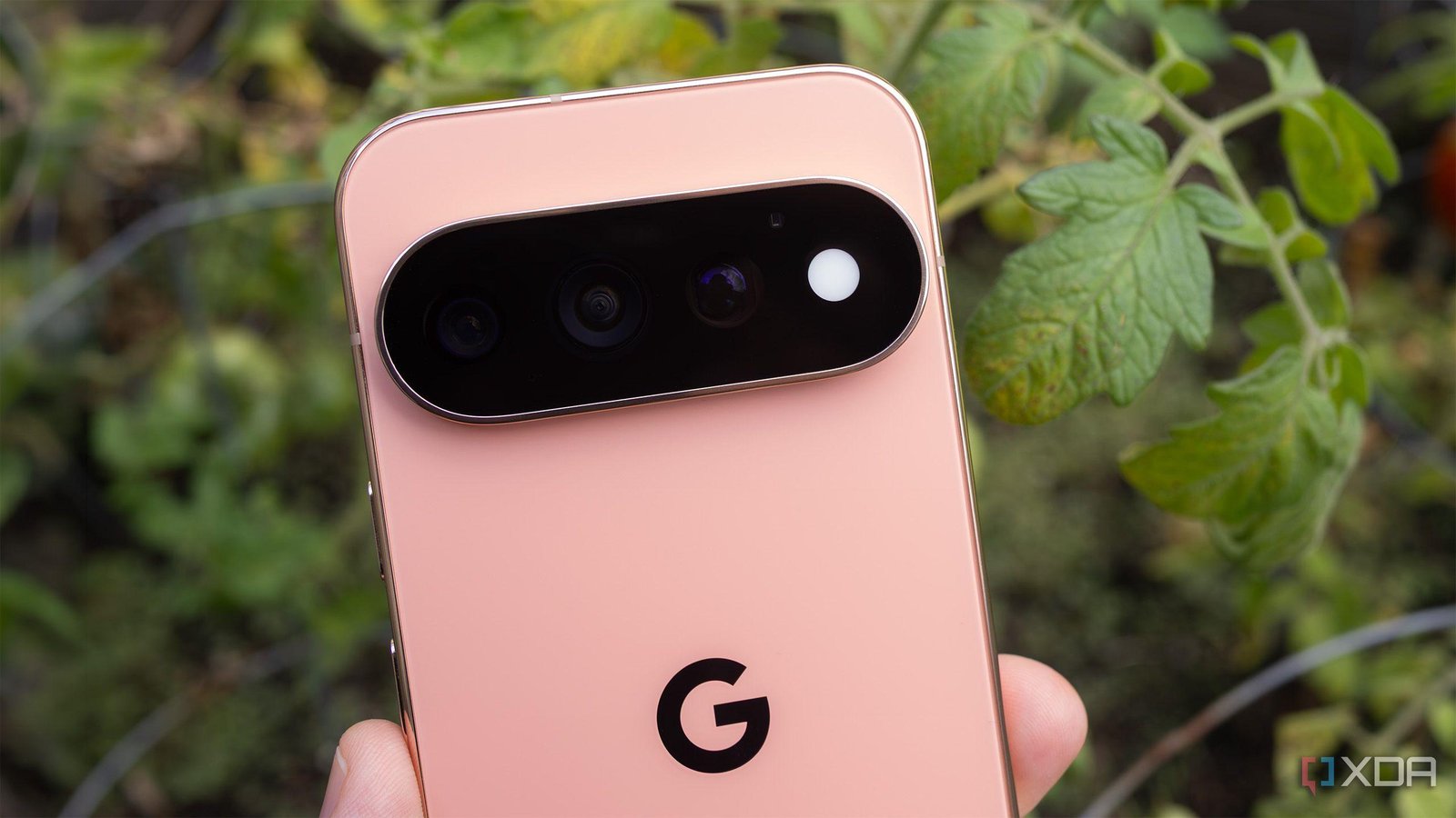 The Pixel 11 Pro brings back o...