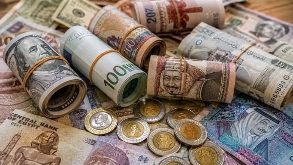 الدولار و الريال السعودي.. أسعار العملات الأجنبية والعربية اليوم الخميس