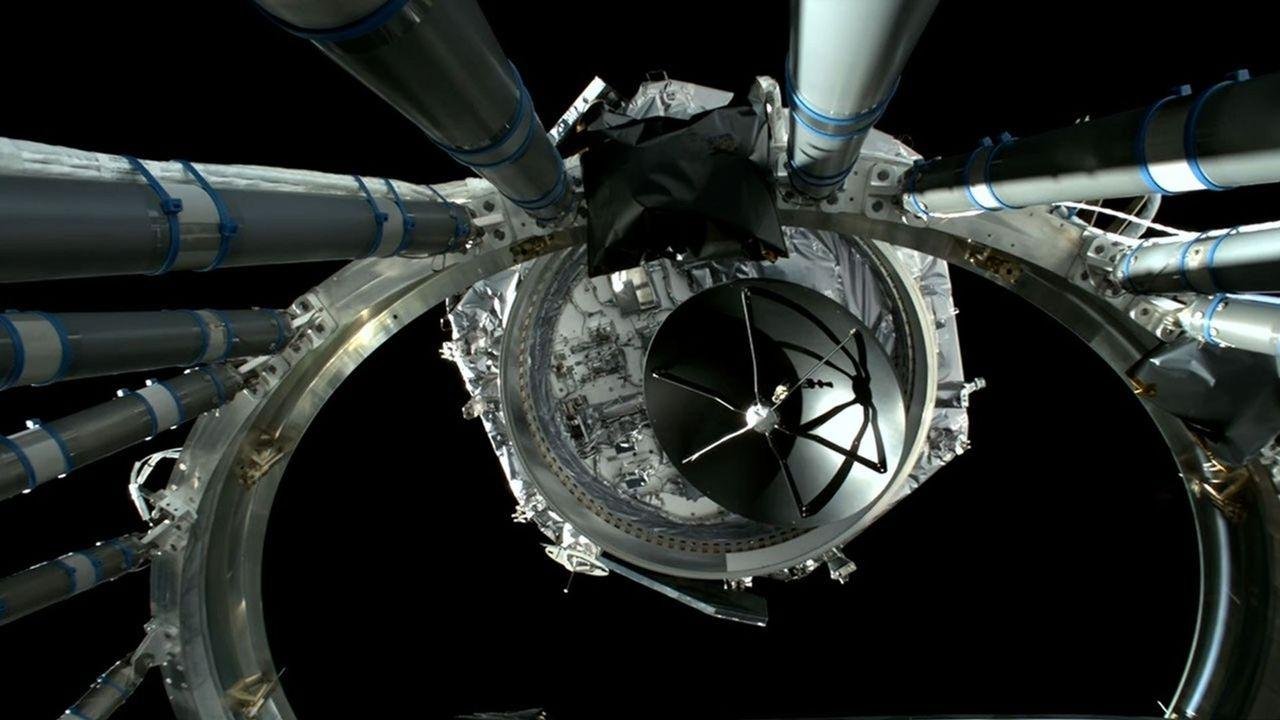 Roman telescope leaves its roc...