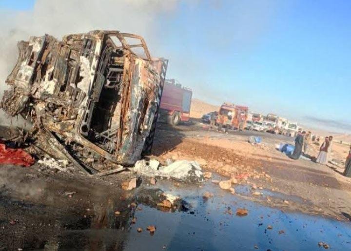 مصرع شخصين وإصابة 8 آخرين في ت...