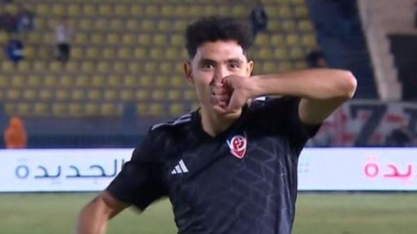 أهلاوي أنا والفخر ليا.. توفيق...