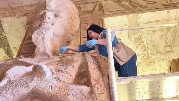 أخبار أسوان| الاستعداد لتعامد الشمس.. إحكام السيطرة على المواد البترولية..وتطوير الطرق