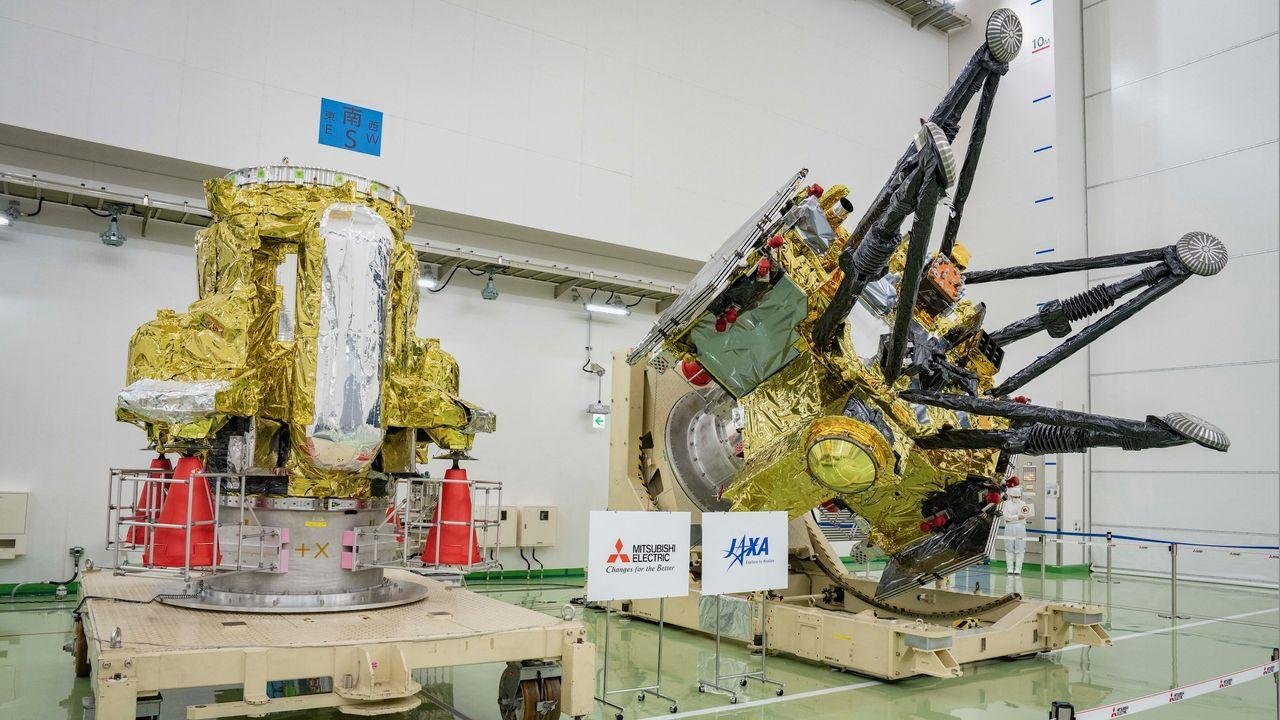 Japan unveils Mars moon sample...