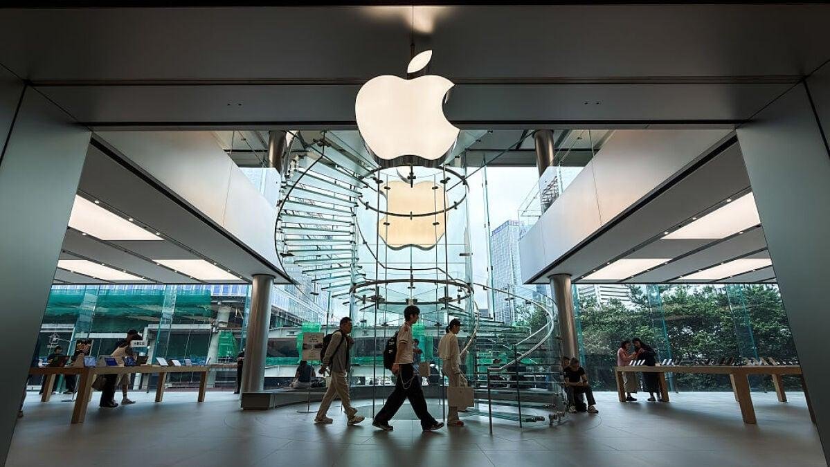 iPhone Ultra specs revealed in...