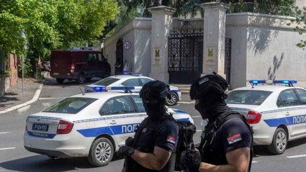 الشرطة الصربية: مقتل شخص اعتدى على حارس خارج السفارة الإسرائيلية في بلغراد