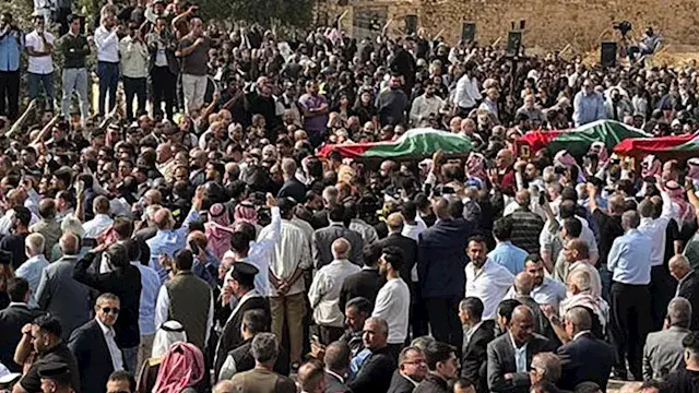 لقطات من مراسم تشييع ضحـ.ـايا هجـ.ـوم كنيسة الكرك في الأردن