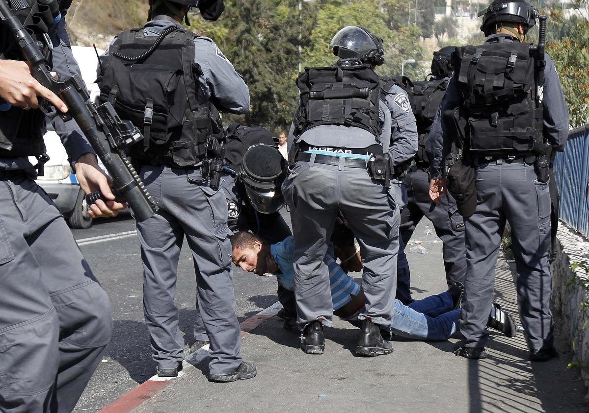 الضفة.. جيش الاحتلال يعتقل 7 فلسطينيين بينهم سيدة وطفلان