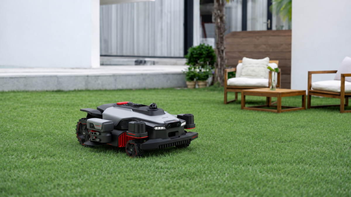 Dreames new robot lawn mower h...