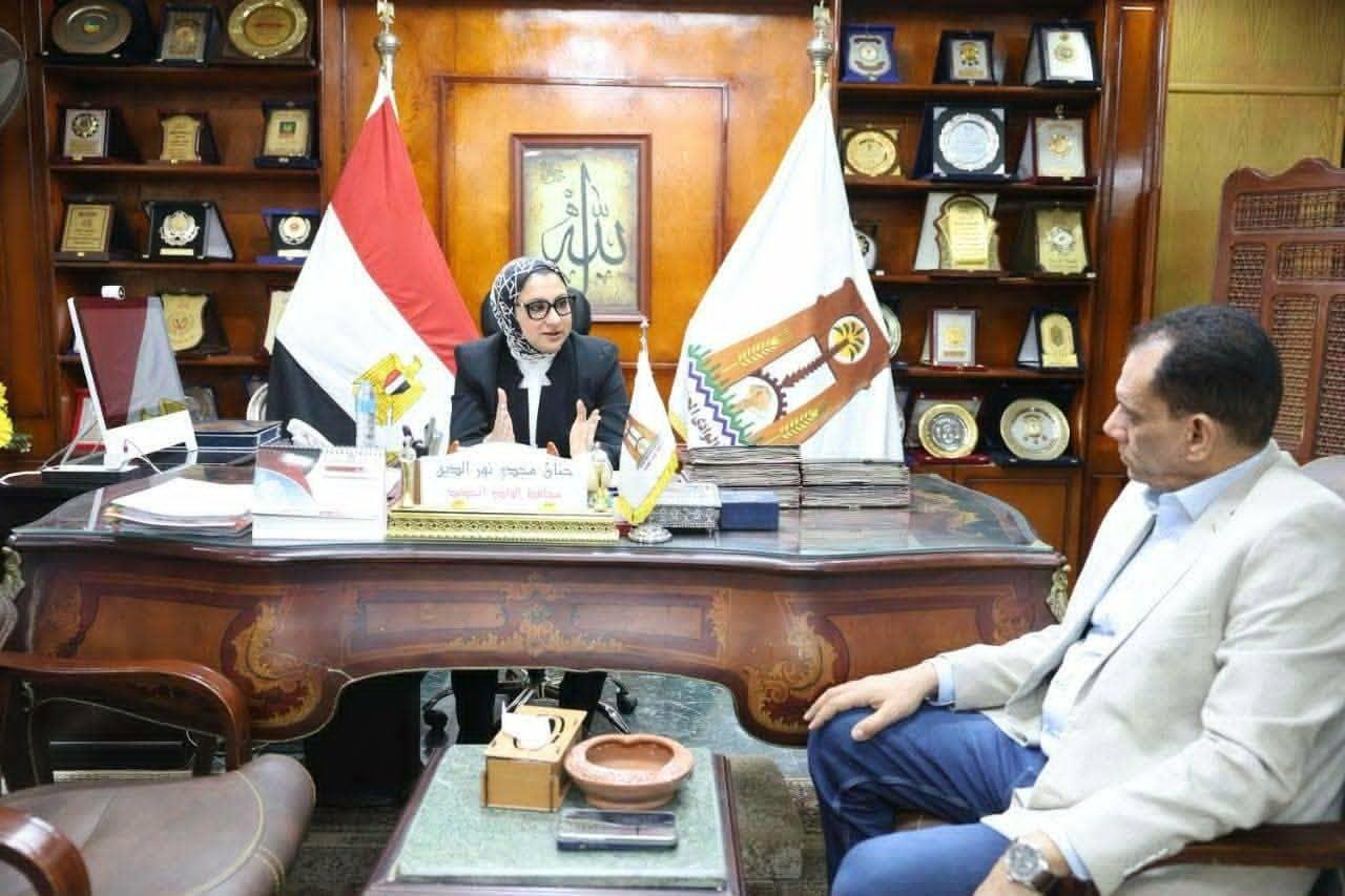 محافظ الوادي الجديد تبحث خطوات...